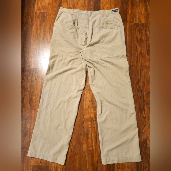 Men's Patagonia khaki pants - Picture 1 of 5